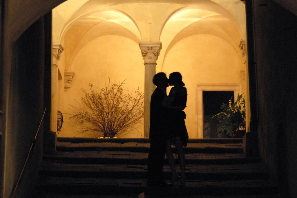 Castello Malaspina Di Fosdinovo Hotel Exterior photo